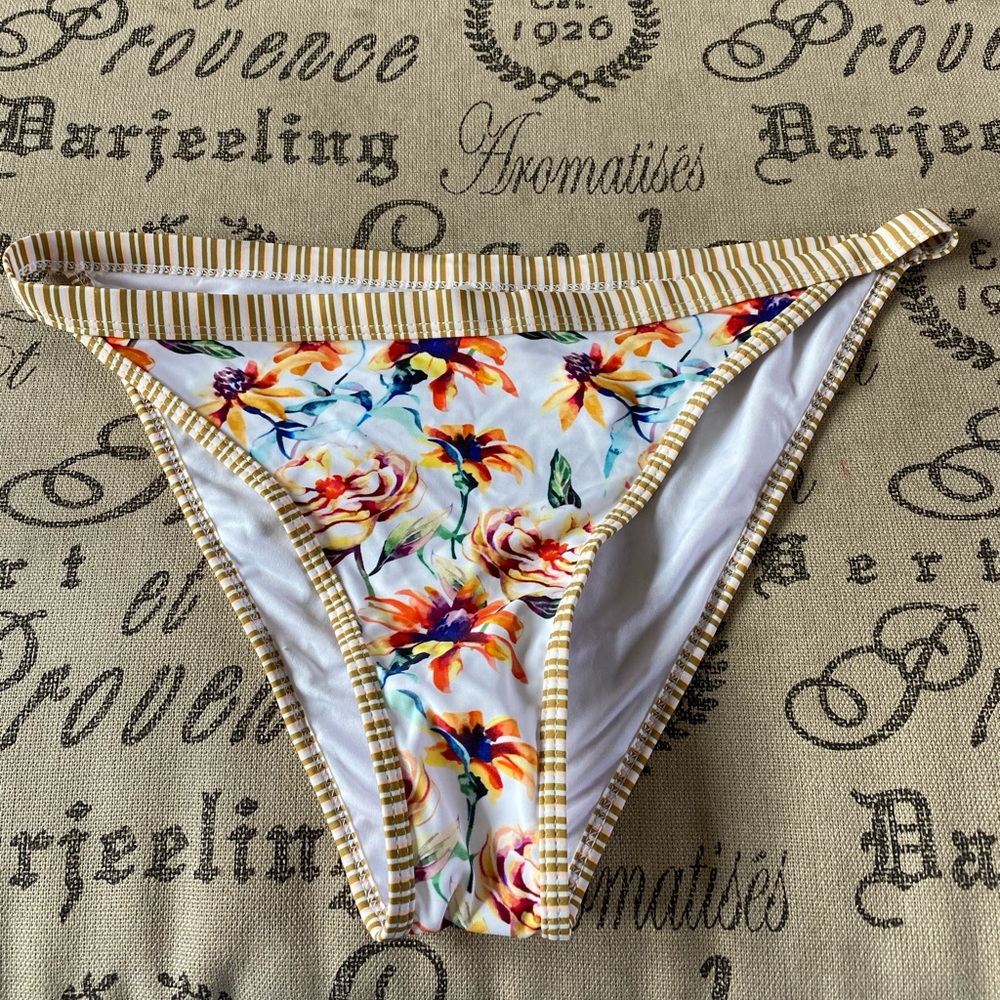 Cupshe bathing suit bottoms